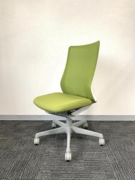 【腰まわりをしっかりホールド！長時間作業も快適フィット！】/オススメ(おすすめ) /人気商品【弊社使用欄：A01052040】■オカムラ(okamura)製　フルーエント(Fluent)チェア　ハイバック　背面メッシュ　■グリーン×ホワイトシェル