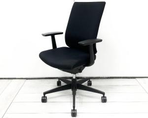 【オフィスの王道！】【納得の座り心地！魔法のように売れ続けている定番のオフィスチェア！】■コクヨ(KOKUYO)製　ウィザード2(wizard2)チェア　肘付ハイバック　■固定肘・ランバーサポート付き　■ブラック【弊社使用欄：A01045937】【KN】