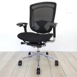 【最上位機種にふさわしい上質な座り心地！ハイグレードメッシュチェア！】■オカムラ（okamura）製　コンテッサ（Contessa）　肘付ハイバック　■ブラック　■可動肘　■背面メッシュ