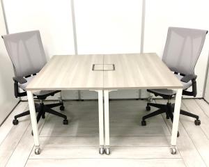 【セット商品（テーブル×2台+チェア×2脚）】オフィスデスク ABW 平デスク キャスター付き 配線口付き ホワイト・Okamura/オカムラ　・Aption Free 2／アプションフリー2 ※横浜本店撮影画像※