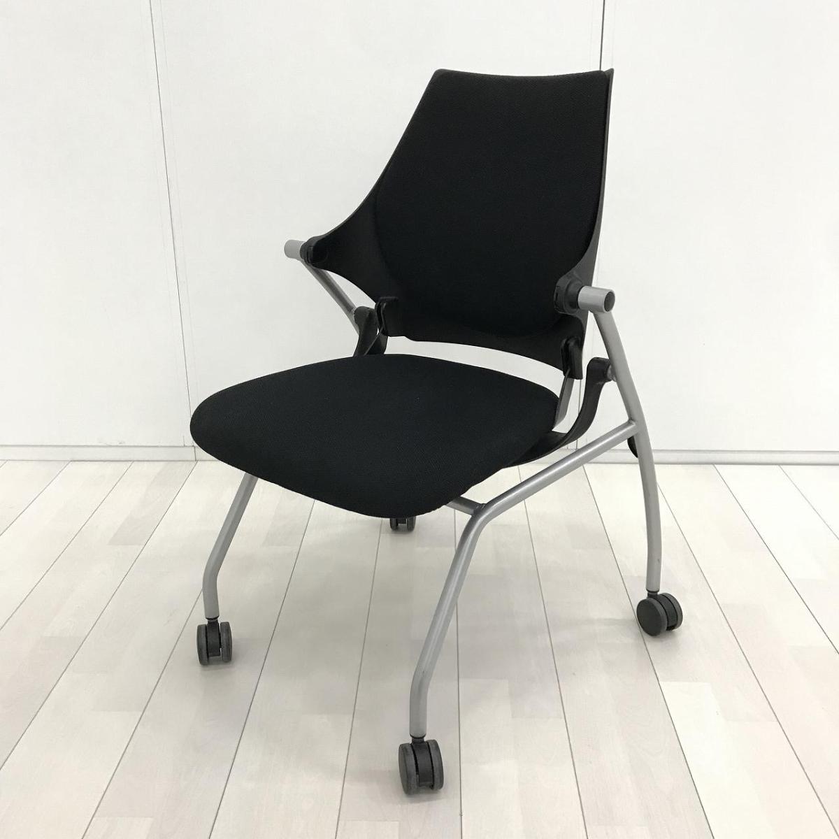 【疲れにくく快適な座り心地を追求！平行スタックで省スペース！】■イトーキ（ITOKI）製　イプサシリーズ　ネスティングチェア　ミーティングチェア　■キャスター付　■色：ブラック
                        イプサ
                                    中古
            