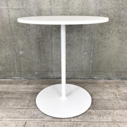 【限定1台】【在庫入替セール！】【会議用としても！休憩室用としても！ちょっとした作業テーブルとしても人気の高い万能な丸テーブルが入荷！】■コクヨ（KOKUYO）製　丸テーブル　会議用　リフレッシュスペース　W900㎜　■ホワイト【A00996910】【T7】【倉庫在庫品】