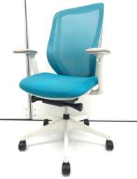 【今人気のワークチェア！】働く姿勢を変えるオフィスチェアが入荷！前傾機能付きの新感覚のオフィスシーティング！包み込まれるような快適な座り心地！
■オカムラ/シルフィーチェア/ブルーグリーン