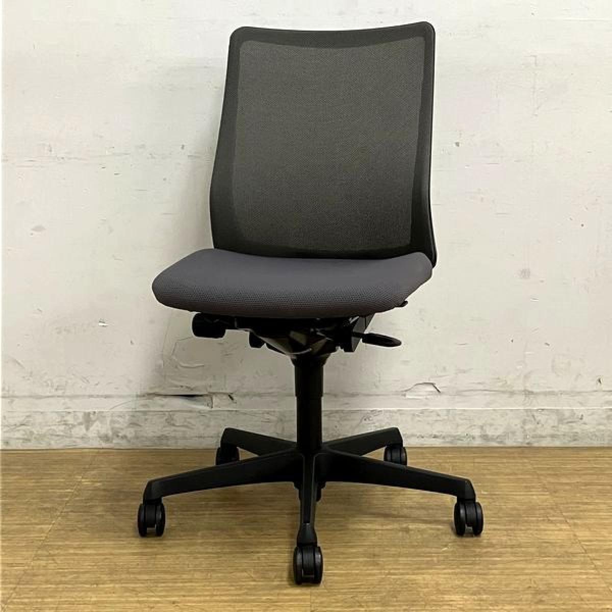 【在庫入替セール】オカムラ　フルーエント　肘無しローバックモデル　背メッシュ　ミディアムグレー×ブラックフレーム【愛知・名古屋・豊田・静岡・浜松】
                        フルーエントチェア
                                    中古
            