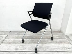 【スッキリ収納可能！】ミーティングや休憩スペースにオススメ！！平行スタッキングチェア！
■コクヨ/ピエガ/ブラック