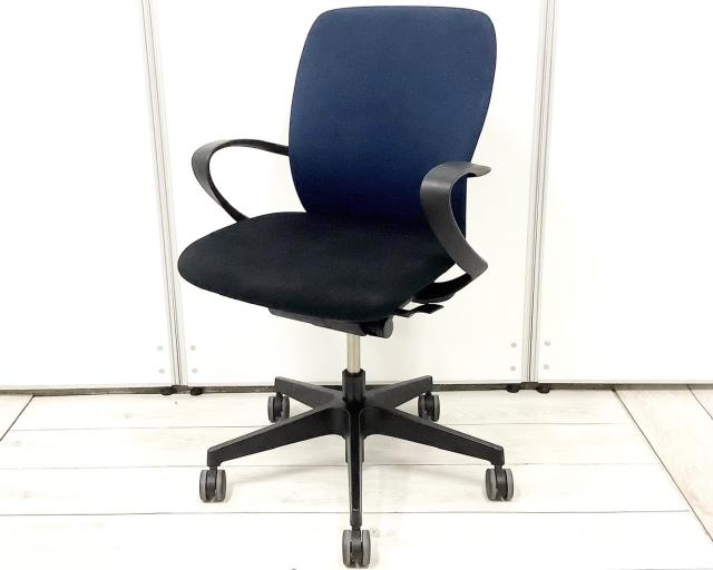 【中古】フルゴ KF-446GB-T1B2 イトーキ（ITOKI） 肘付ローバックチェア