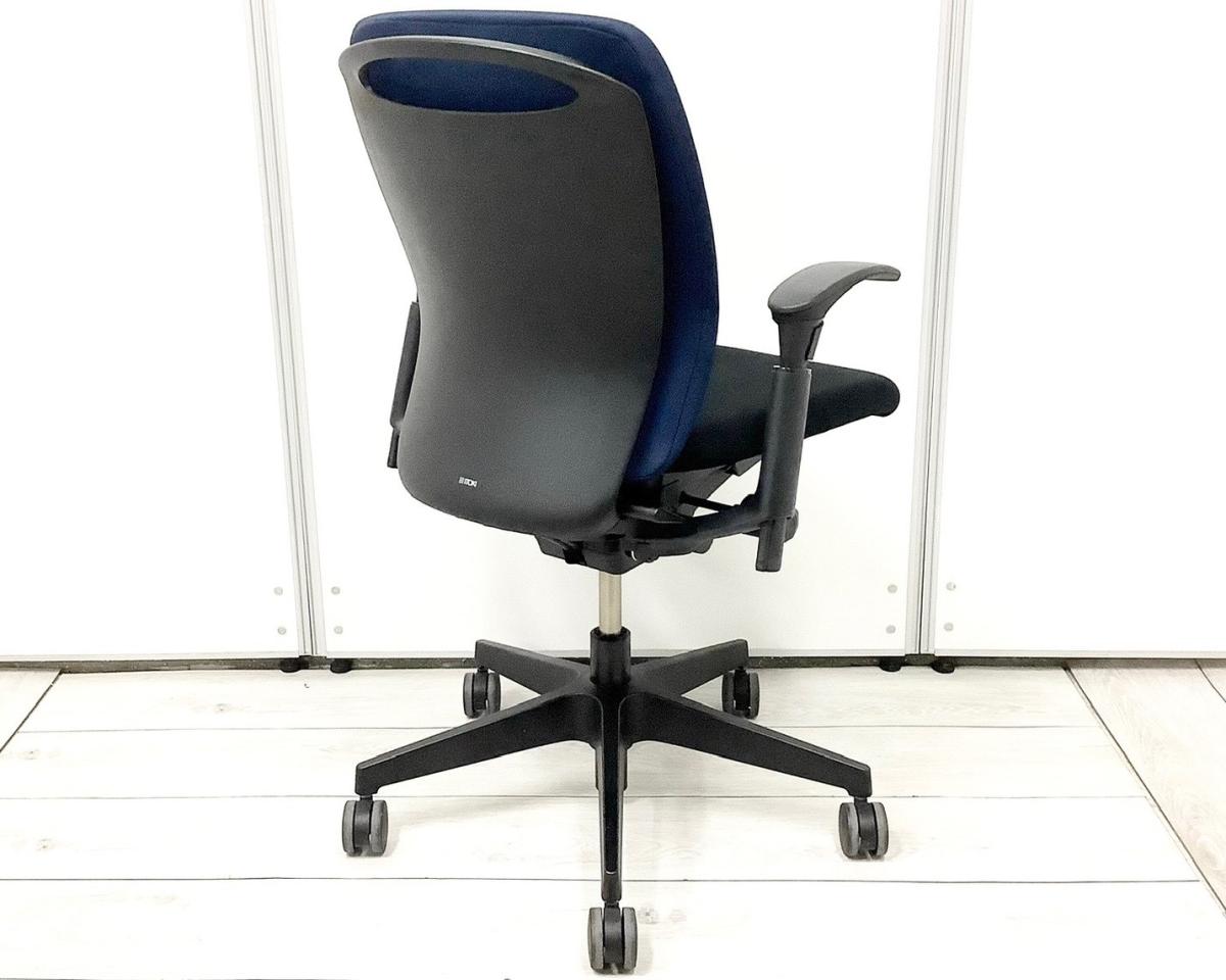 中古】フルゴ KF-447GB-T1B2 イトーキ/ITOKI 肘付ハイバックチェア 