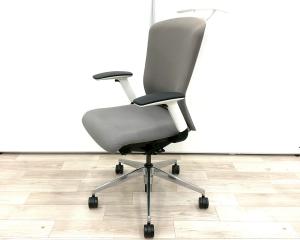 ■ウチダ　■エルフィチェア　■グレー　■肘付き/可動肘　■ハンガー付　■脚ポリッシュ　■オススメ/人気/定番商品　【弊社使用欄：A01047591】