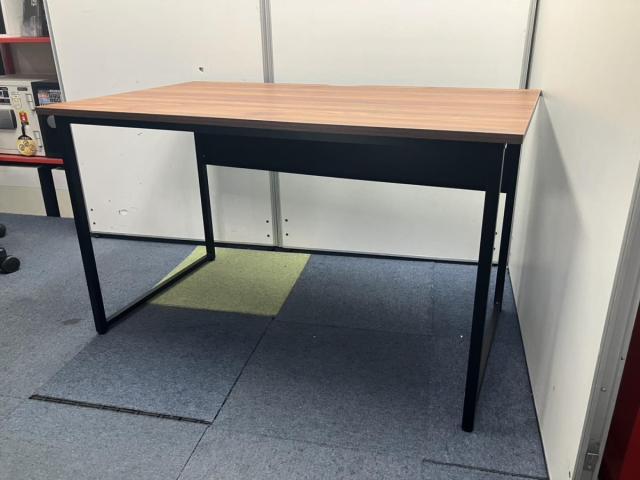 オフィスデスク・事務机の通販 名古屋本店 - 中古オフィス家具なら