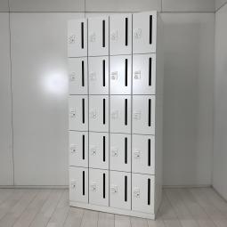 【フリーアドレスオフィスに最適！ダイヤル錠式20人用ロッカー！】■コクヨ(KOKUYO)製　イノン(iNON)シリーズ　20人用パーソナルロッカー　H1910㎜　■投函口有り　■ダイヤル錠　■ホワイト【弊社使用欄：A01044124】