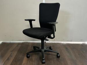 【中古】 カロッツァ CK95ZR FS11 オカムラ/okamura 肘付ハイバックOAチェア　
<CS在庫> <愛知、岐阜、三重、静岡、福井、長野、石川>