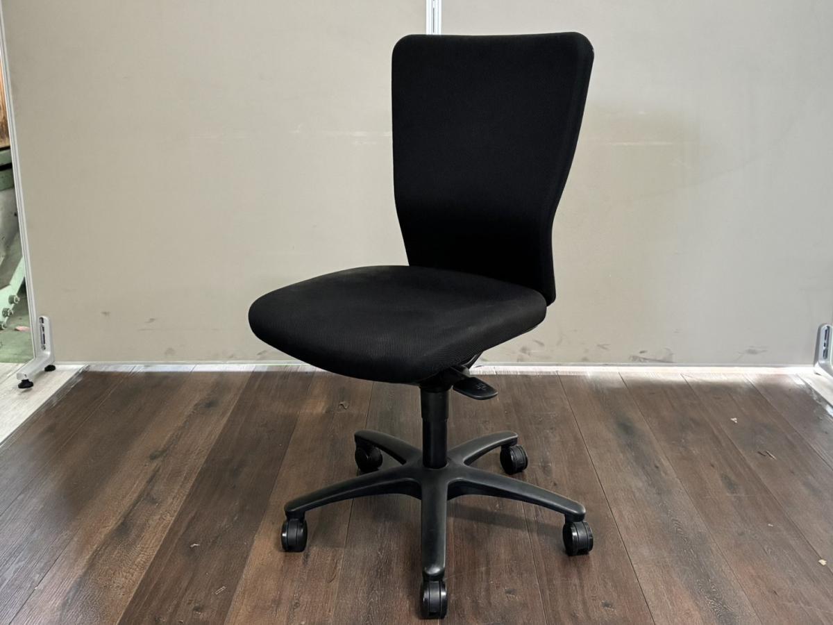 【中古】 カロッツァ CK35ZR FS11 オカムラ/okamura ハイバック肘無しOAチェア
<CS在庫> <愛知、岐阜、三重、静岡、福井、長野、石川>
                        カロッツァチェア
                                    中古
            