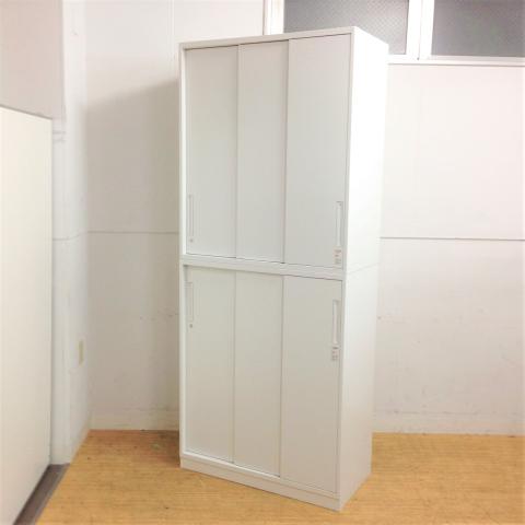 コクヨ　エディア　上下3枚引違い書庫セット　鍵付き　シリンダー錠　ホワイト　3枚扉のため中身が見やすい　導線を邪魔しない引き戸タイプ【愛知・名古屋・豊田・静岡・浜松】