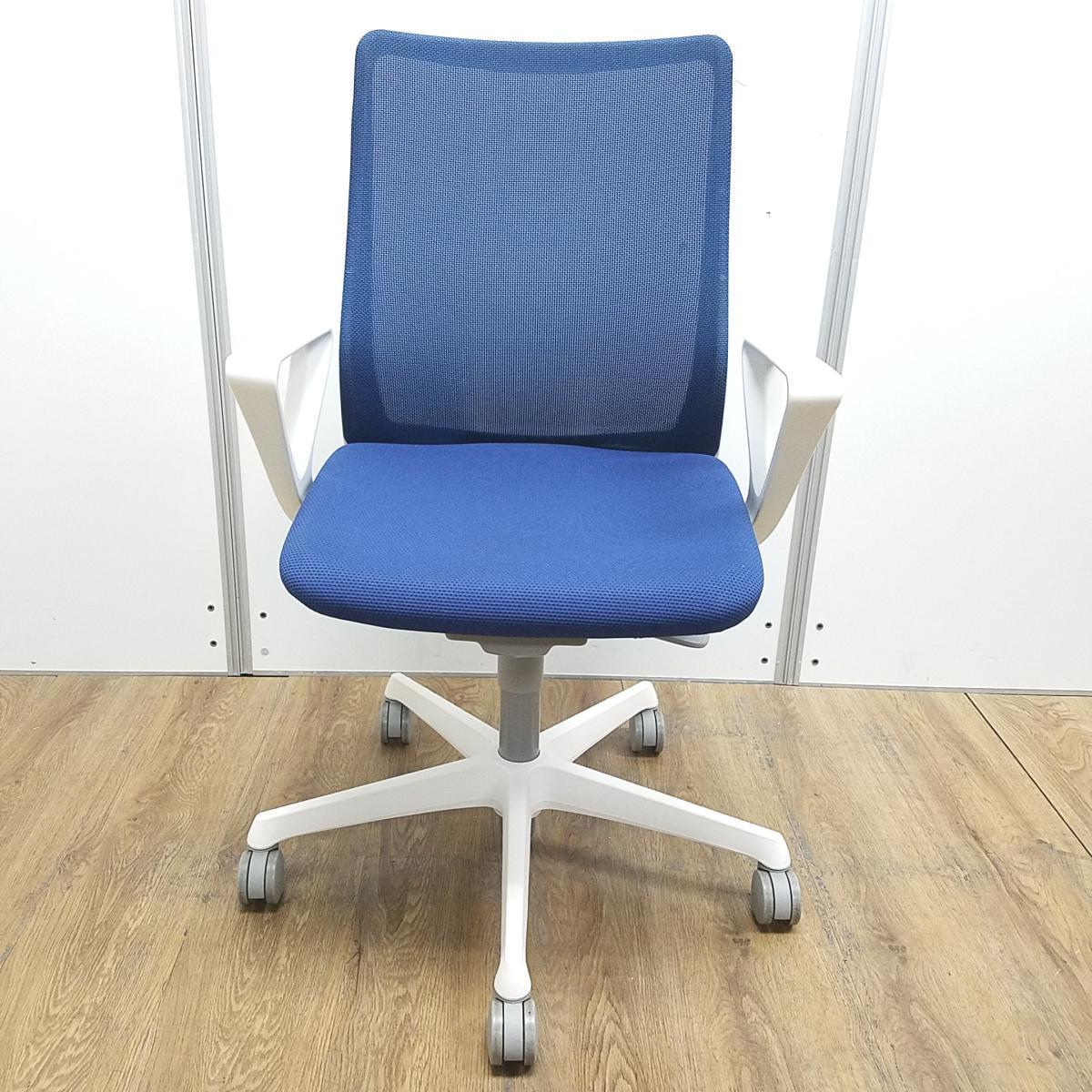 中古】フルーエントチェア オカムラ/okamura 肘付ローバックチェア