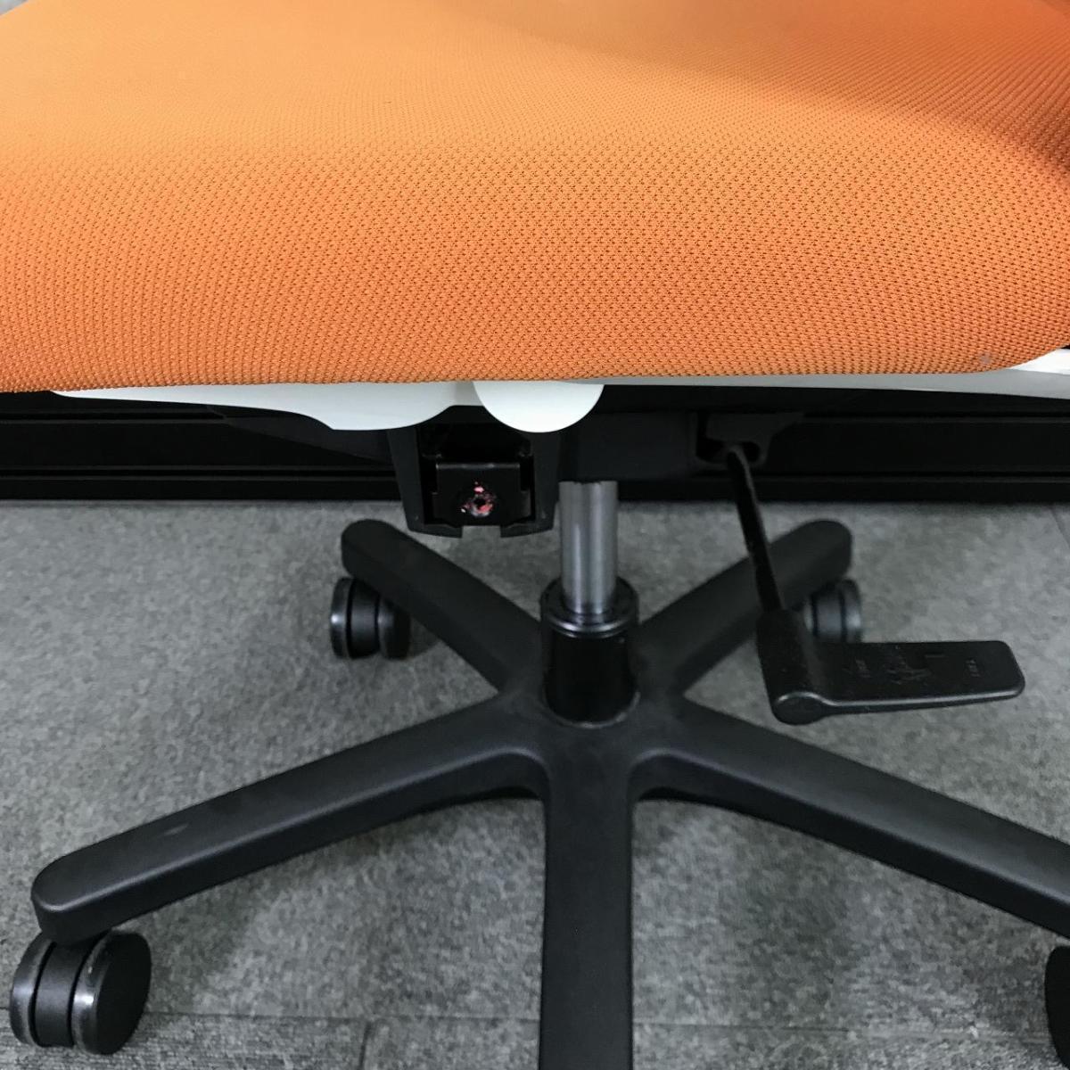 ⭐︎ITOKI nona ノナチェア　KZ-330JB-W9T1 美品⭐︎ 中古】ノナ KZ-330JB-W9D3 イトーキ/ITOKI 肘無ハイバックチェア