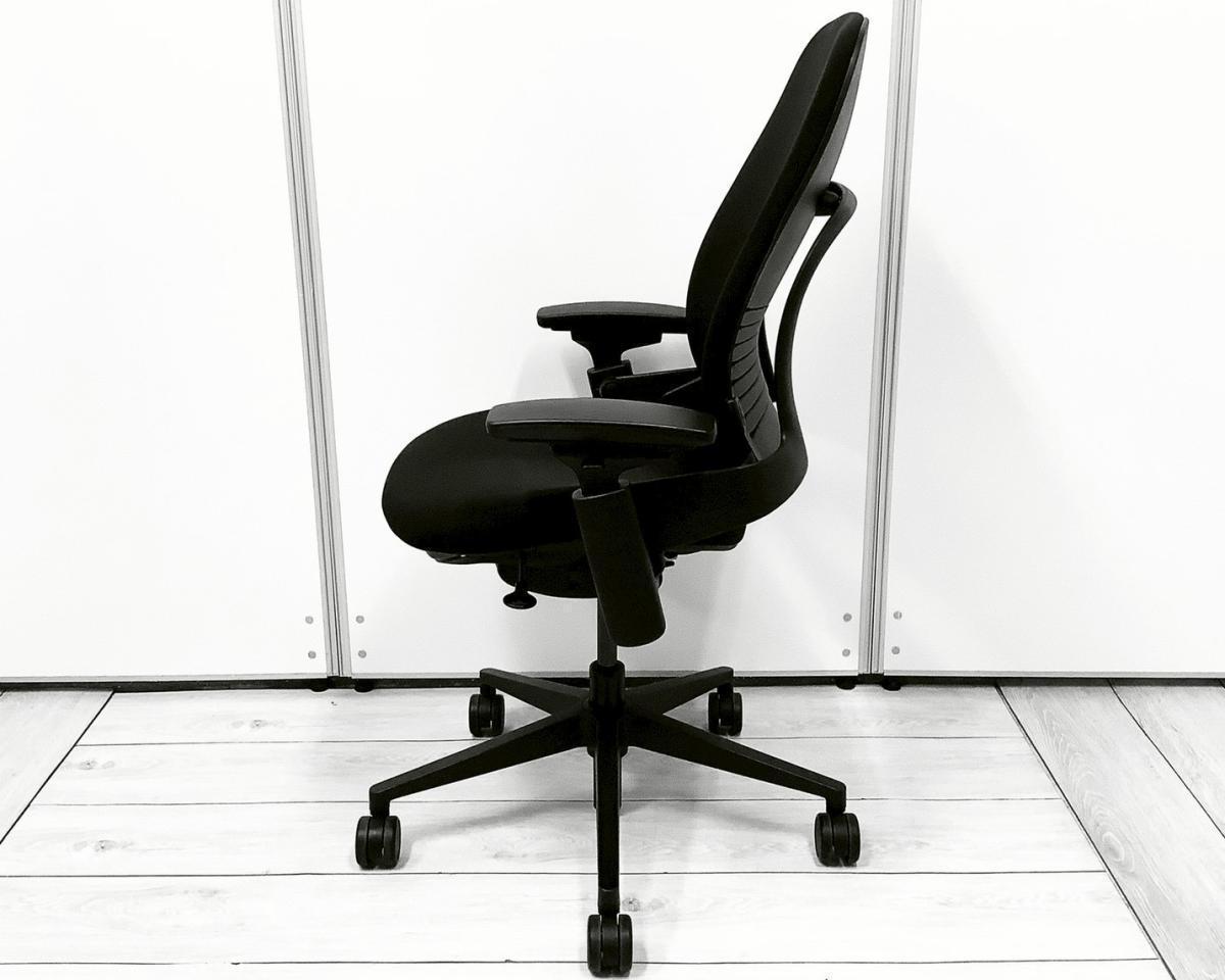 中古】リープV2 Steelcase/スチールケース 肘付ハイバックチェア