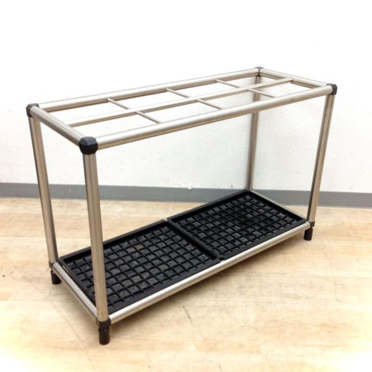 ☆40本程度収納可能！【スタンダードなデザインであらゆる玄関にフィット！】■オカムラ製　多人数用傘立て　W750mm　ステンレス　■オフィスの必需品！アンブレラスタンド！
                        L948C
                                    中古
            