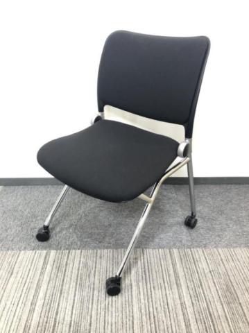 【定価7万円】【分厚いクッションが長時間の着座を快適な座り心地へ!】■ウチダ(UCHIDA)製 ブルーメシリーズ ネスティングチェア ミーティングチェア ファブリックタイプ ■ブラック オフィスバスターズ 神戸店