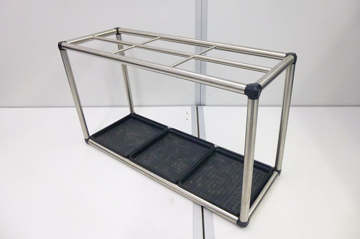 【シンプルなデザインで様々な空間にフィット！】■イトーキ製　多人数用傘立て　収容本数：30～40本　ステンレス　■
                        その他シリーズ
                                    中古
            