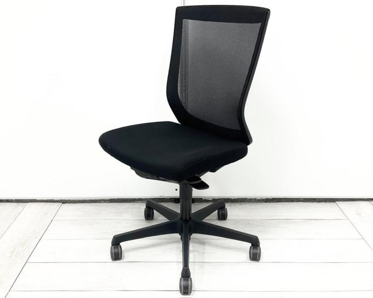 希少/大人気/背面メッシュ　オカムラ(okamura)製　エスクード(ESCUDO)チェア　肘無ハイバック　背面メッシュ　■ブラック
                        エスクードメッシュ
                                    中古
            