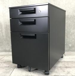 【クールでスタイリッシュなブラックワゴン入荷！】■プラス製　3段ワゴン　ブラック　■デスク下の収納・書類管理に！【デスクサイドキャビネット】【PLUS　LEED】