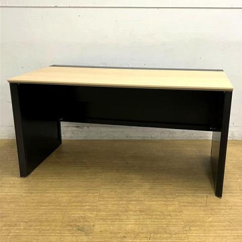 【在庫入替セール】】内田洋行　Arcena（アルセナ）　片面フリーアドレスデスク・平机　パネル脚タイプ　大き目のW1400サイズ　ナチュラル天板×ブラック脚　機能的で快適なワーク空間