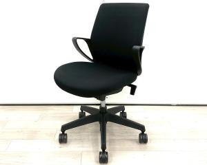 ■コクヨ(KOKUYO）製　■ピコラチェア(picora)　■ブラック（black）■肘付/固定肘【弊社使用欄：A01049096】