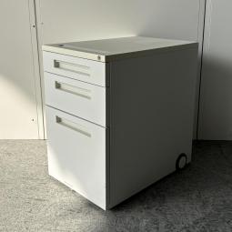 【シンプルなデザインはどんな空間にもマッチします！平机のお供としてもオススメ！】■イナバ(Inaba)製　3段ワゴン　デスクインワゴン　W400×D585×H600㎜　■ホワイト　■シリンダー錠　※日焼け有