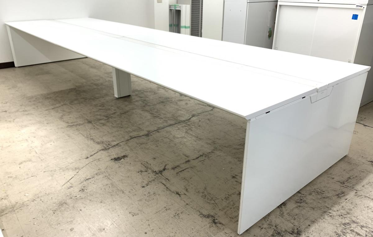 フィスをおしゃれに作りたいお客様必見！配線処理やレイアウト作成も行えます！■オカムラ/フリーウェイ/ホワイト/幅4800㎜
                        プロユニットフリーウェイ
                                    中古
            