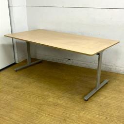 イトーキ　DEテーブル　ミーティングテーブル　ナチュラル天板　打ち合わせや会議用に　6名様推奨サイズ　T字脚