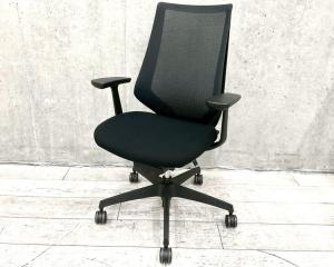 【ブラック×メッシュの大人気仕様！座り心地抜群のオフィスシーティング！】 ■コクヨ（KOKUYO）製　■デュオラシリーズ　■肘付き/固定肘　■ブラック（black）　■オススメ/人気/定番商品　【弊社使用欄：A01052305 K】【KN】