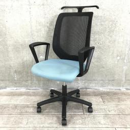 【優れた通気性とフィット感！ワンランク上のデザインと座り心地！】シンプルなメッシュチェアが入荷！コートハンガー付きで便利！【在庫入替セール品！】
■イトーキ/コルト/ブルー