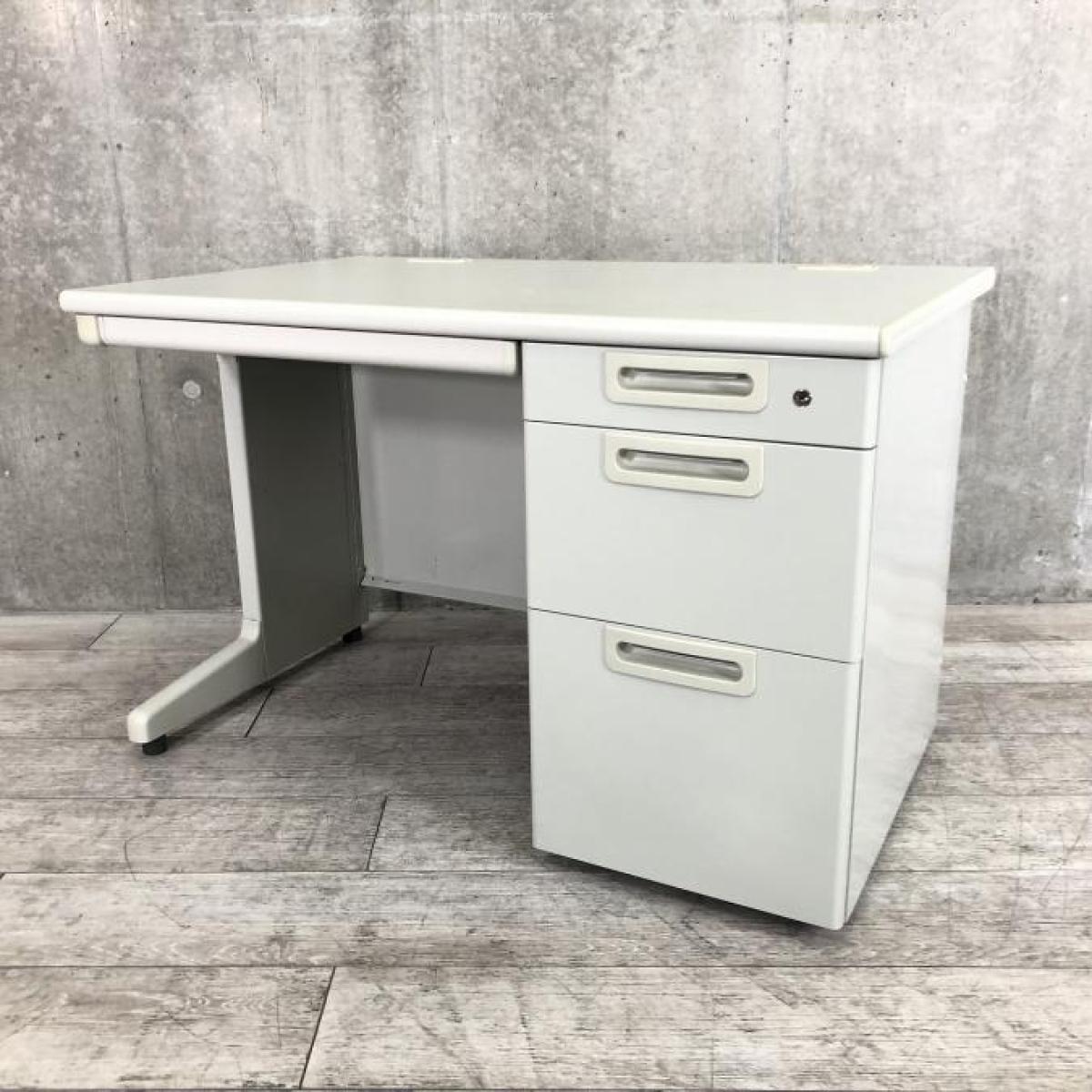 おすすめ/定番/大人気　プラス（PLUS）製　LA Deskシリーズ　片袖机　W1000×D700㎜　■シリンダー錠　■エルグレー
                        LA
                                    中古
            