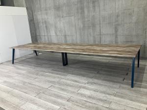 【機能性と洗練を追求！ 働く場所をより自由に、過ごしたい場所へと変えていきます！】■コクヨ（KOKUYO）　センティア（SENTIR）　大型テーブル　■W4800×D1400×H720㎜　■天板：木目ブラウン × 脚：ネイビー