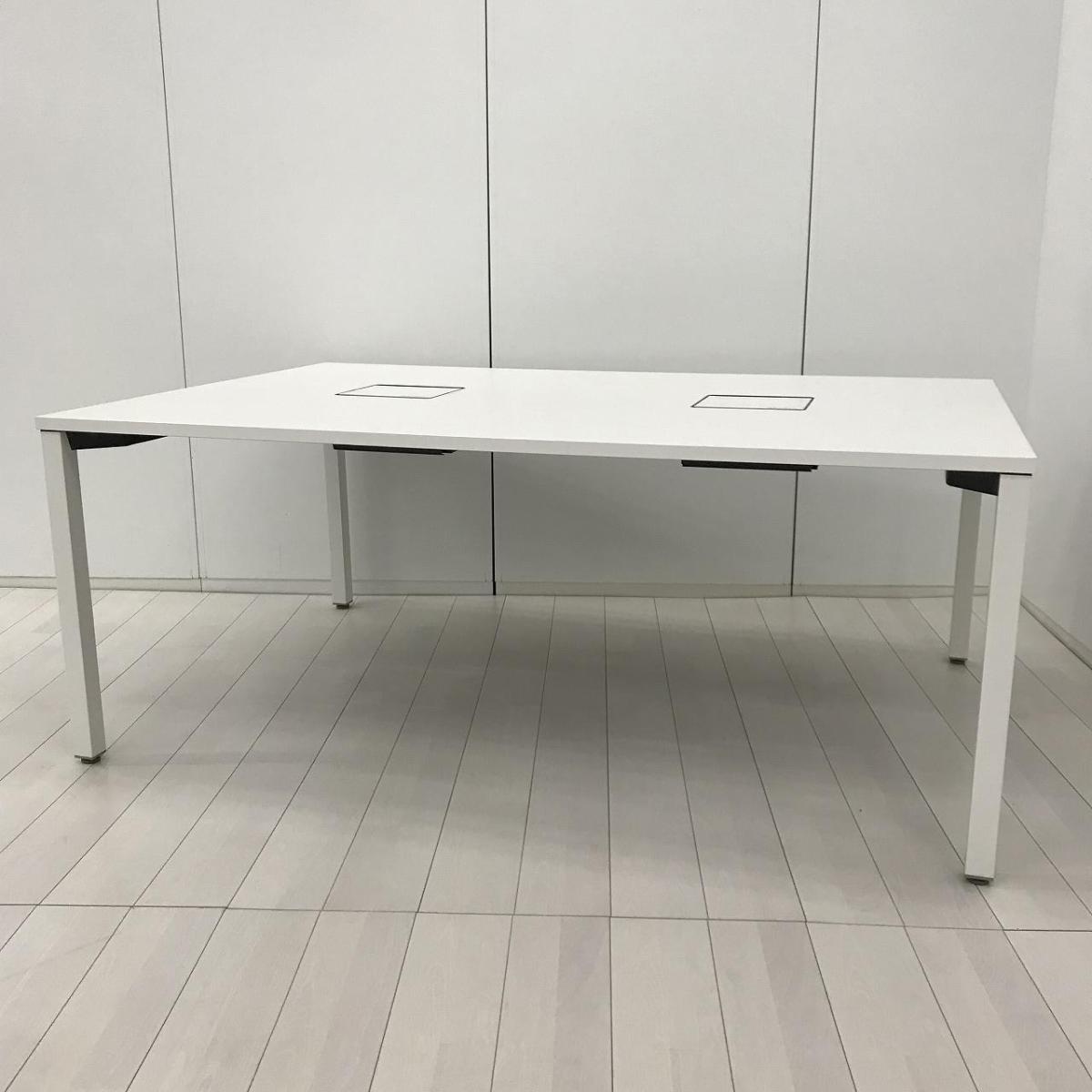 【4～8人用の大型テーブルが入荷！重厚感のある人気なカラーリング！フリーデスクとしても使用可能！】
■イトーキ（ITOKI）製　アクトリンク（ActLink）　■横幅1800㎜奥行1200㎜ 1枚天板　■ホワイト【2512】弊社使用欄【A01052681】
                        アクトリンク
                                    中古
            