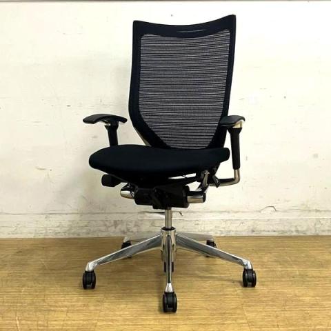 【在庫入替セール】オカムラ　バロン　ハイバックモデル　背：メッシュ　座：クッション　張地：ブラック　脚：ポリッシュ　アジャストアーム搭載　※リクライニングの機能不良（途中までしか後傾しません）