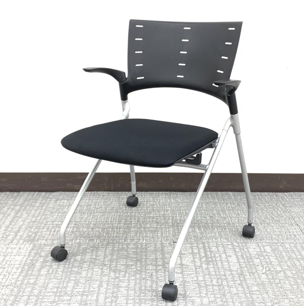 【4脚入荷】定番ミーティングチェアマノス（Manos）ブラックカラー※ネスティングタイプ◆イトーキ製【202511】【A01044325】
                        マノスチェア
                                    中古
            