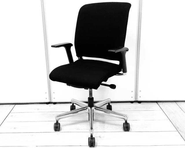 【中古】サントス チェア Xantos X142 インタースツール 肘付ハイバックチェア