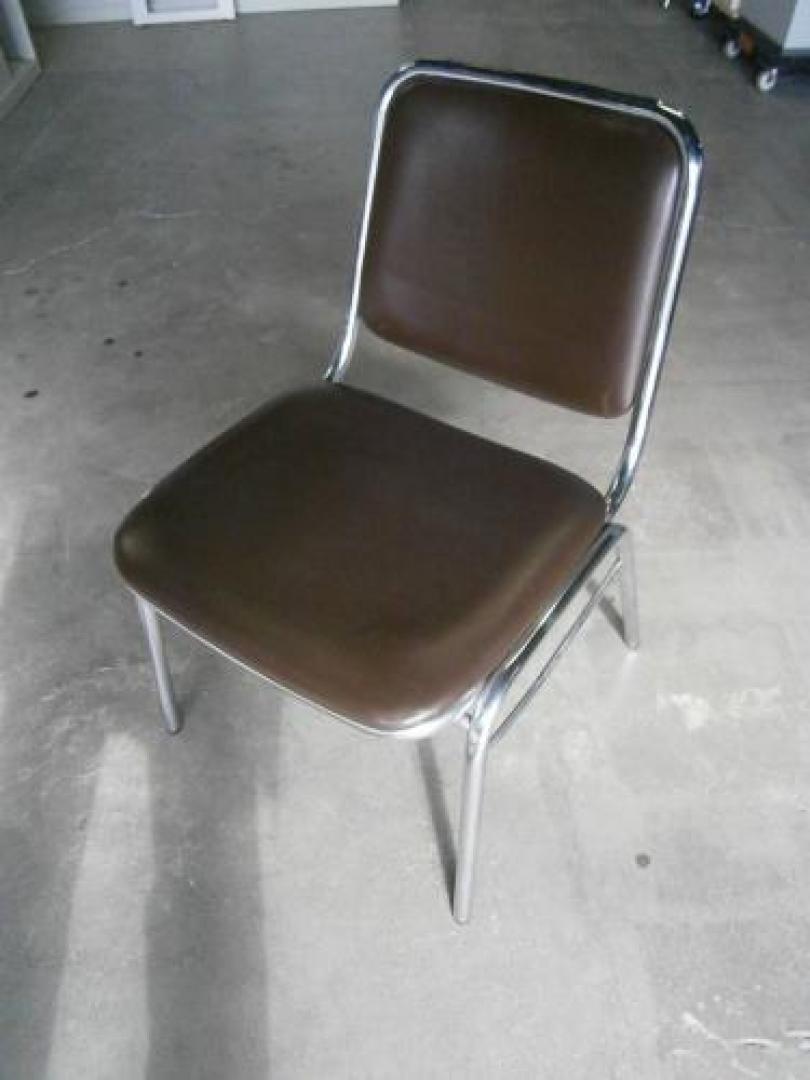 スタッキングチェア4脚セット【ウィンターセール】【会議チェア】
                                    中古
            