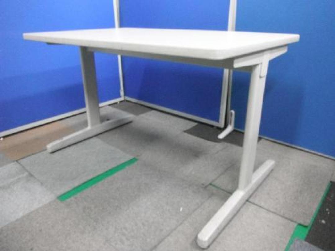 【コクヨ製】１２００　ミーティングテーブル入荷しました！！
                                    中古
            