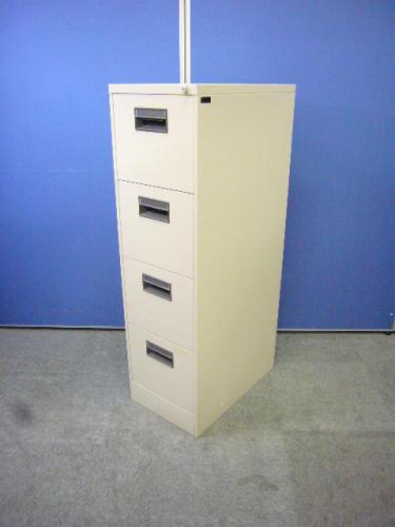 <font size=3><b><a href=http://www.officebusters.com/shop_showsai/kinshicho.php>錦糸町店は大量在庫にてご提案します☆　■今ならお引取りキャンペーン実施中■</a></b></font>　またまた入荷！　Ａ４ファイルキャビネット　鍵２本付いてます
                                    中古
            