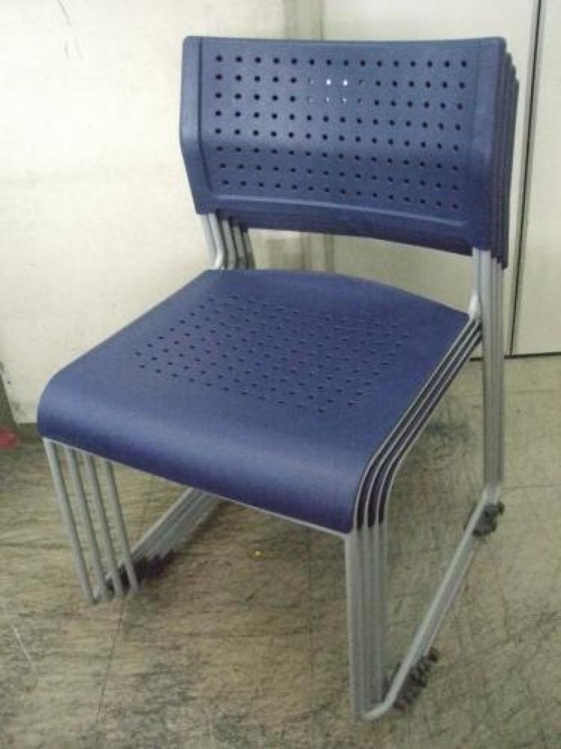 ☆★　チトセ　スタッキングチェア　４脚セット　ブルー　【セット商品】　☆★【会議チェア】
                                    中古
            