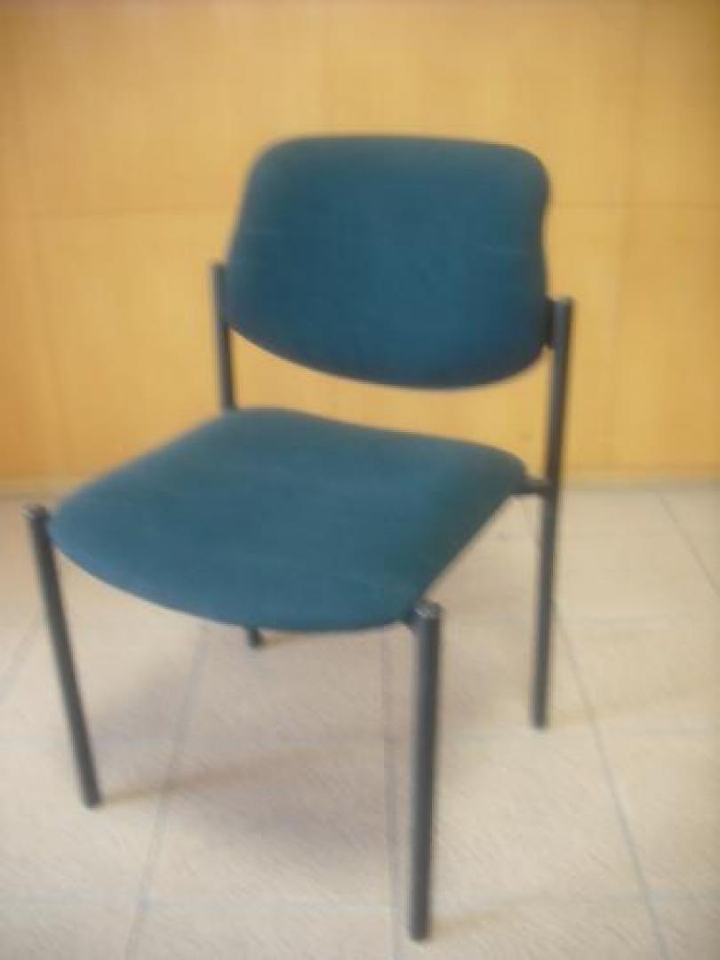 肌触りの良い・柔らかいクッション性　■商談用・休憩用・・ご家庭にもＯＫ！【会議チェア】
                                    中古
            