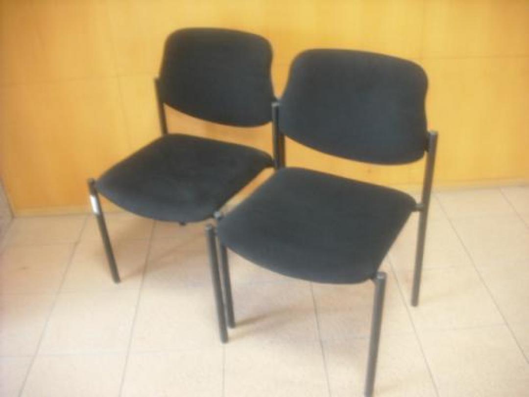 【セット商品】　■２脚セットでのご奉仕価格■　重ねられるタイプ！　＊ブラック【会議チェア】
                                    中古
            