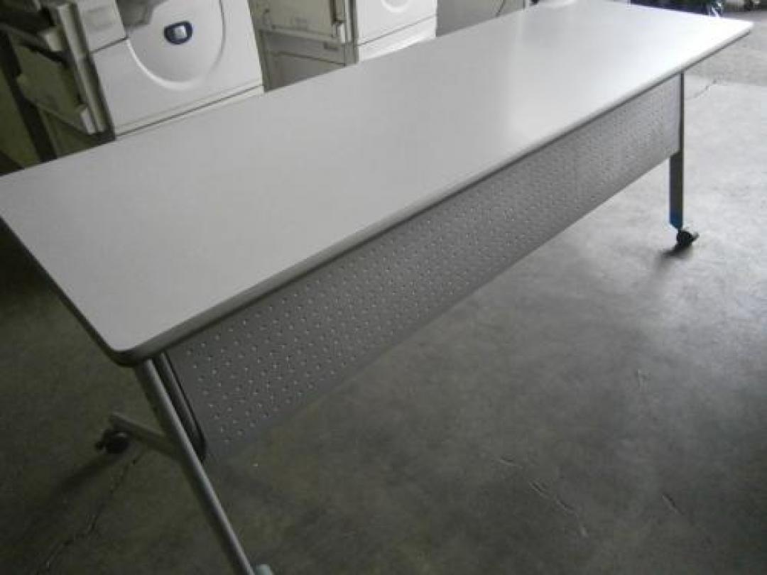 スタックテーブル
                                    中古
            