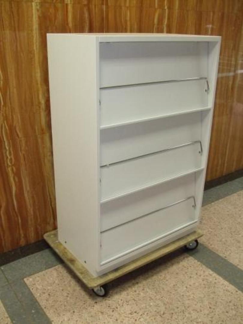 【人気のホワイト色】雑誌の強い味方！ケント書庫　待合室、休憩所等にいかがですか？
                                    中古
            