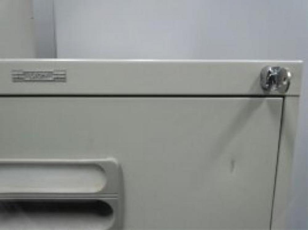 【B4・ファイルキャビネット】一挙5台入荷しました!!特別ご奉仕価格♪
                                    中古
            