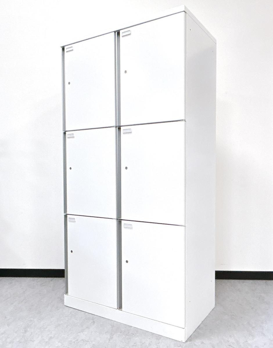 【上質でスタイリッシュなデザイン！】シルバーの長把手はどこからでも開閉操作可能で使いやすい！
■オカムラ/SWシリーズ/ホワイト　6人用ロッカー　2列3段タイプ【2512】弊社使用欄【A01052311】
                        SWシリーズ
                                    中古
            