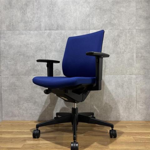 【中古】ウィザードチェア  コクヨ（KOKUYO） 肘付ローバックチェア