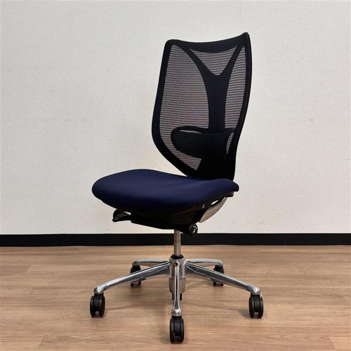 【前傾チルト付きで作業効率アップ！オフィスにもご自宅用にも人気！】■オカムラ（okamura）製　Sabrina（サブリナ）　ハイバック■背面メッシュ　■ネイビーブルー × ブラックシェル【KS】
                        サブリナ
                                    中古
            